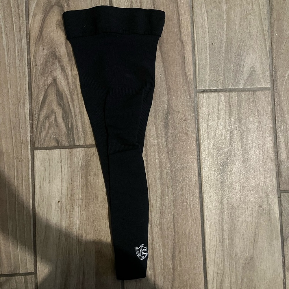 Unisex Black Leg Sleeve